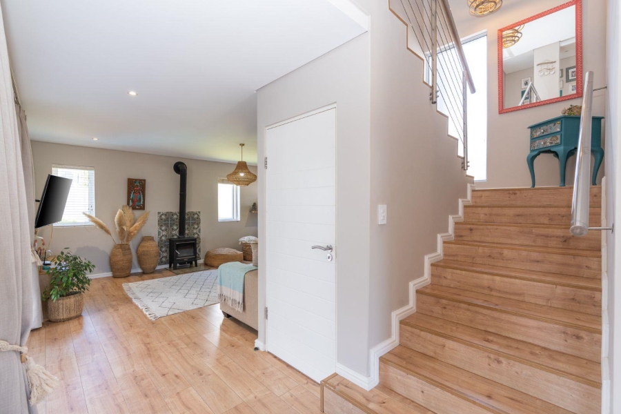 3 Bedroom Property for Sale in Somerset Lakes Western Cape